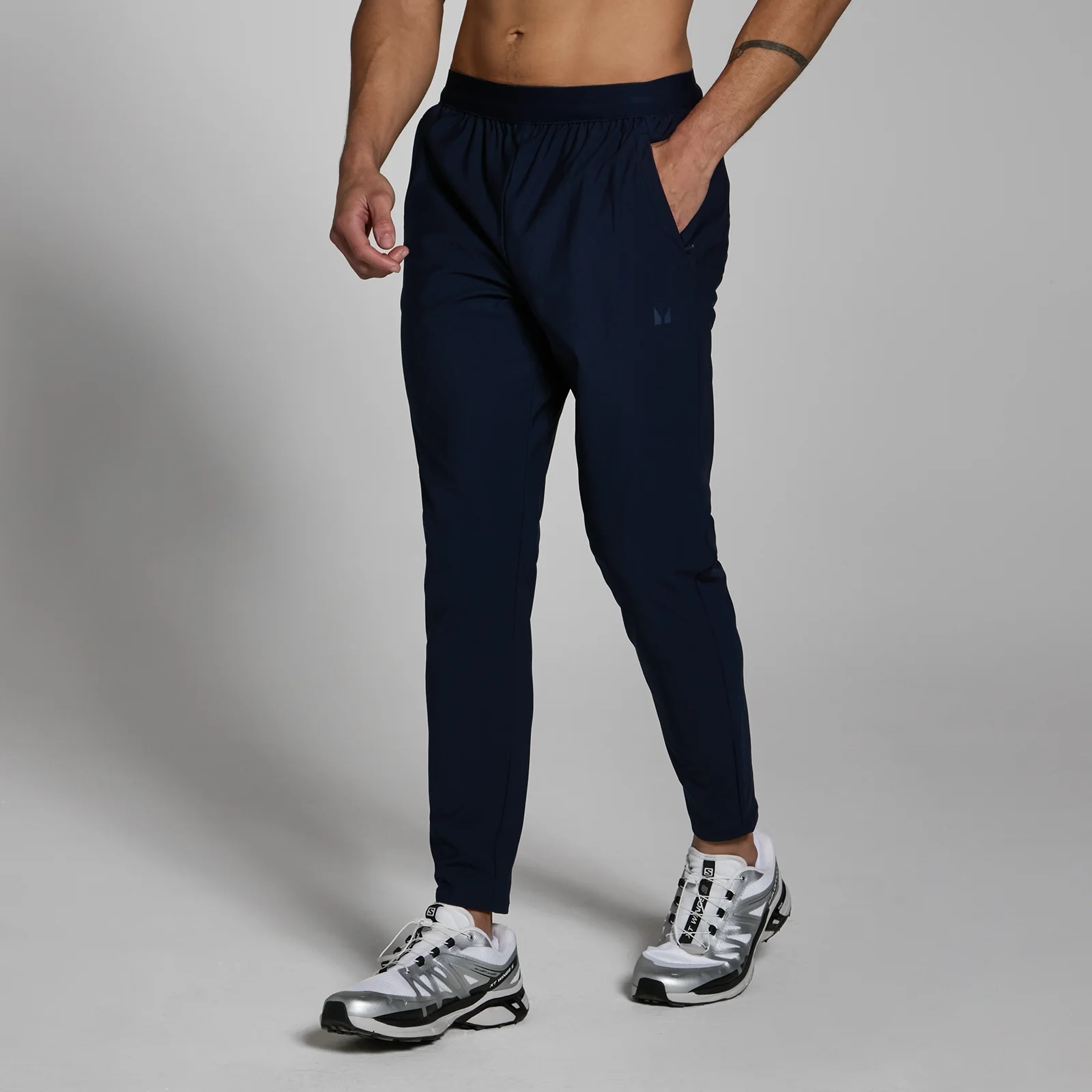 MP Men's Lifestyle Woven Joggers − Deep Navy - XS Bild 1