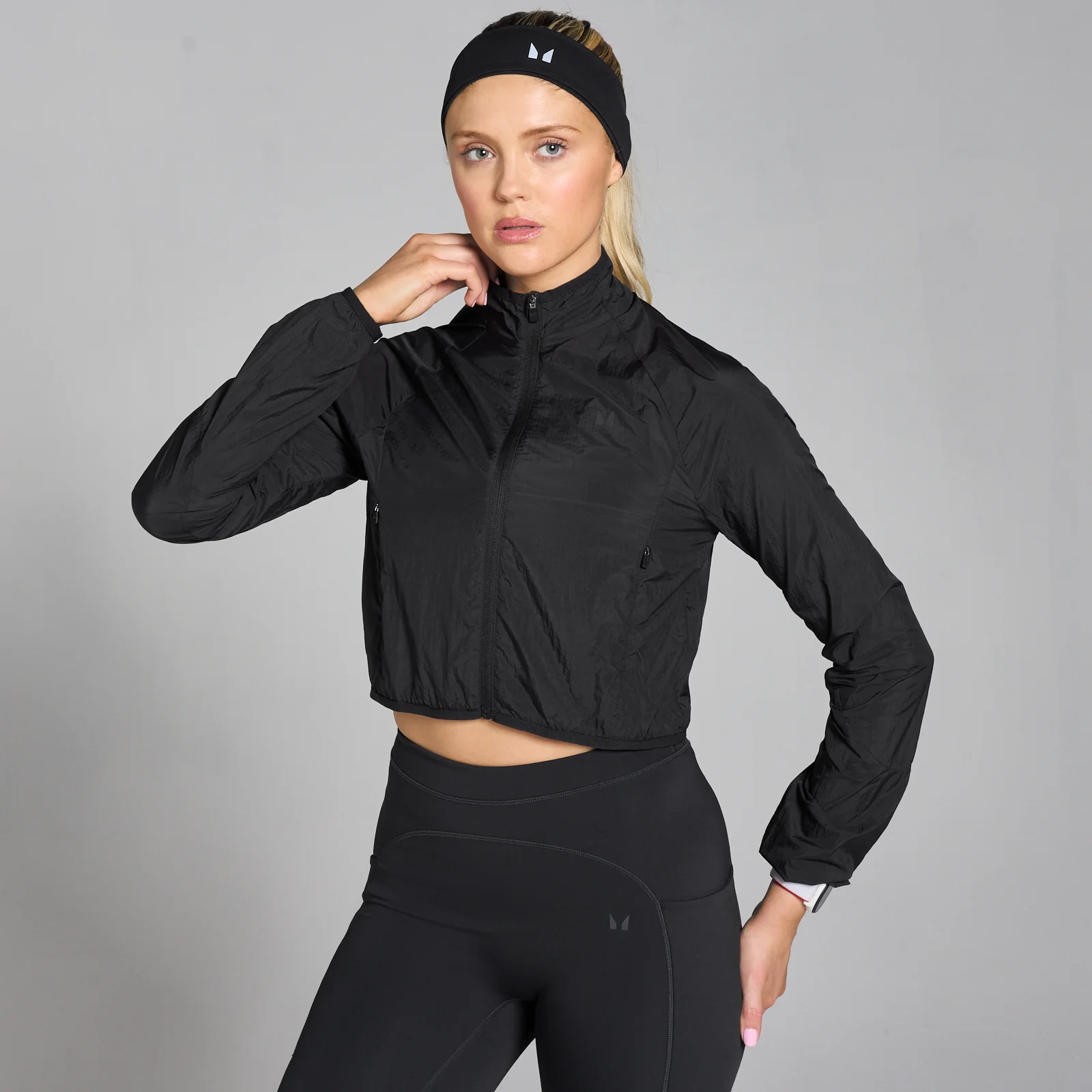 MP Women's Velocity Slim Fit Cropped Windbreaker – Black - S Bild 1