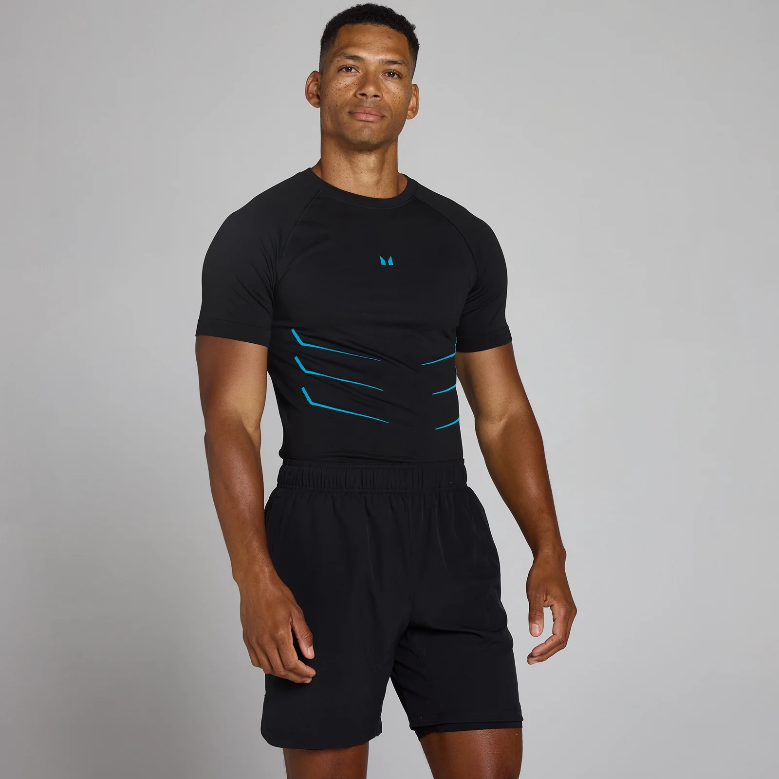 Lift Muscle Fit Sömlös T-shirt - Tvättad svart/Power Blue - M Bild 1