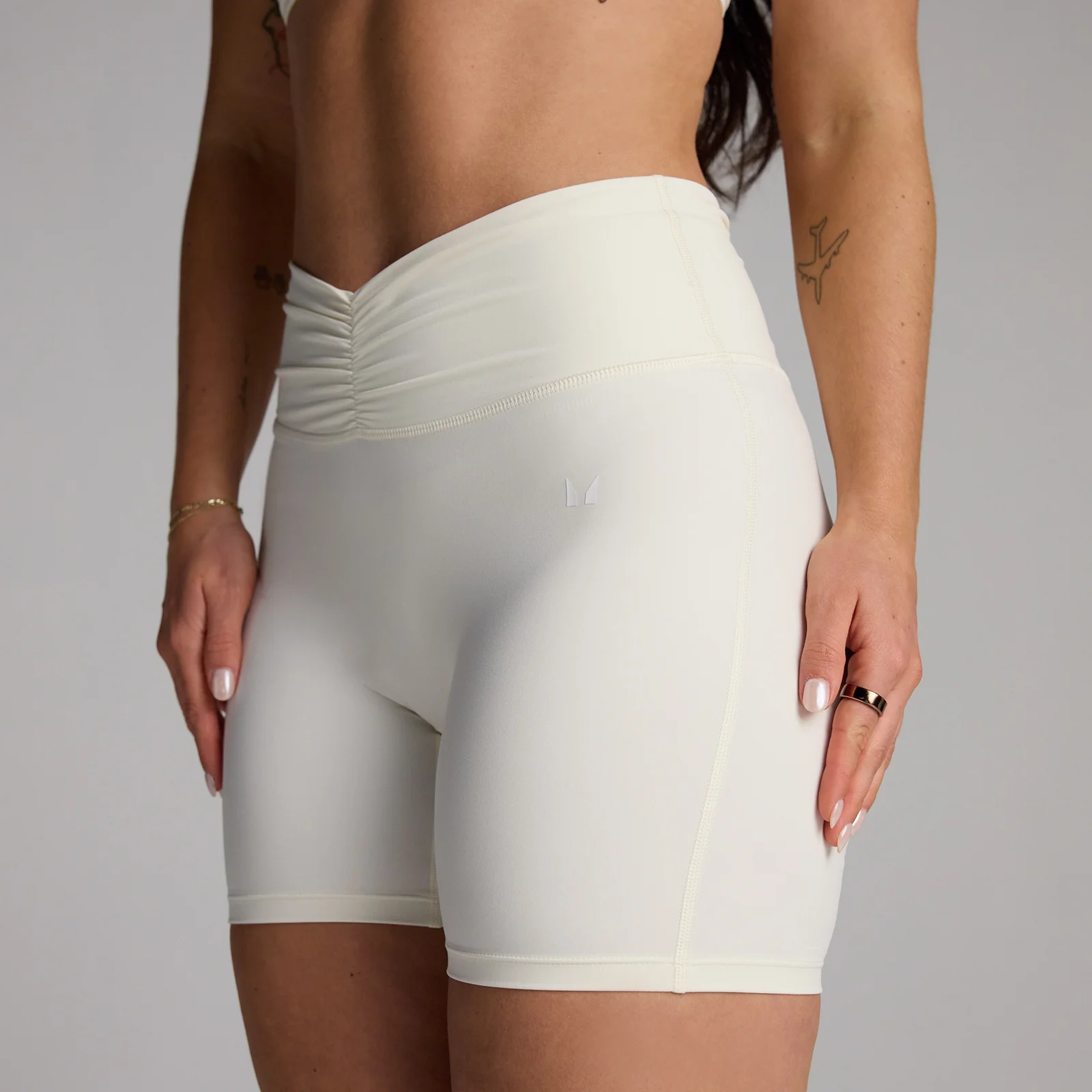 MP Women's Tempo shorts med rynkad front - Coconut - S Bild 1